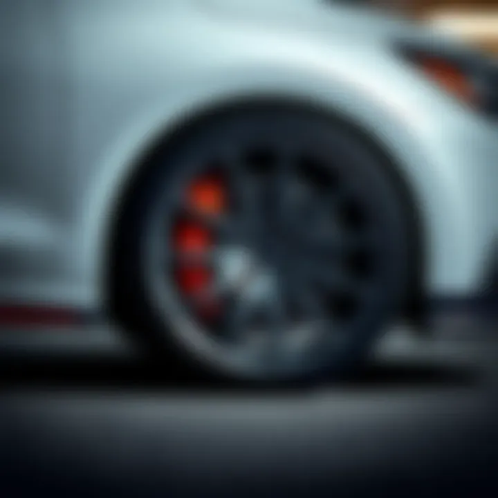 Performance-oriented wheels and brakes of the Elantra N Line